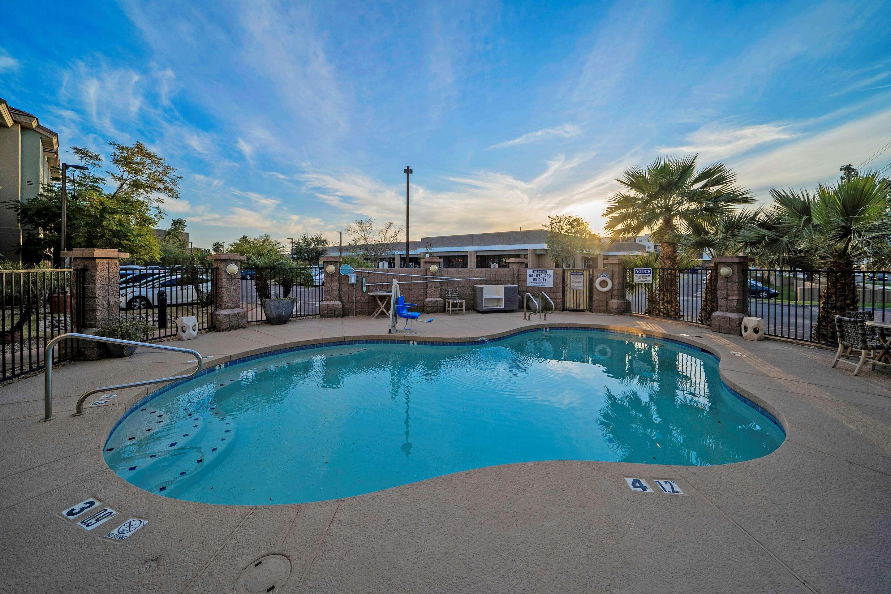 La Quinta Inn & Suites By Wyndham Tempe University, Phoenix Exterior foto